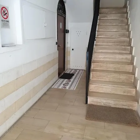 בית הארחה Garruba 101 3*